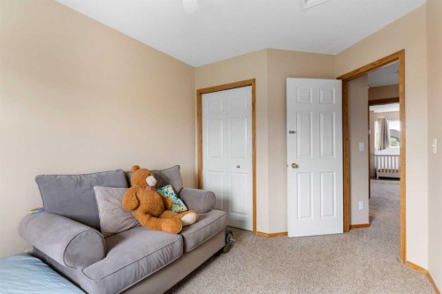 25 Hillview Road, Strathmore, AB - Indoor