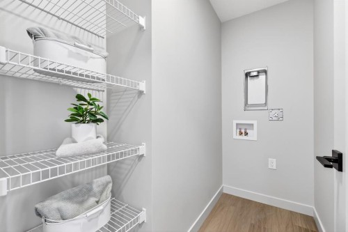 5406 6 Street Sw, Calgary, AB - Indoor With Storage