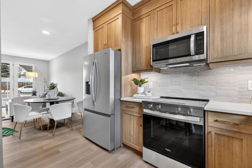 5406 6 Street Sw, Calgary, AB - Indoor Photo Showing Kitchen