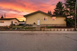 53 Queen Isabella Close SE Calgary, AB T2J 3R2