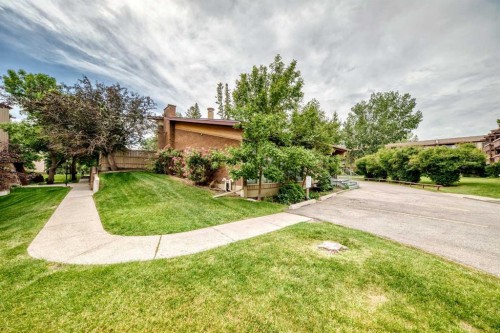 503-8948 Elbow Drive Sw, Calgary, AB - Outdoor