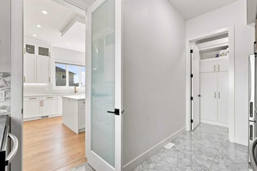 201 Milton Road, Conrich, AB - Indoor