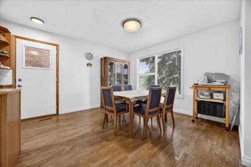80 Templevale Way Ne, Calgary, AB - Indoor Photo Showing Dining Room
