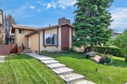 80 Templevale Way NE Calgary, AB T1Y 4V2