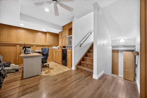 80 Templevale Way Ne, Calgary, AB - Indoor Photo Showing Other Room
