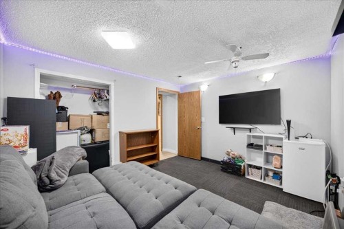 80 Templevale Way Ne, Calgary, AB - Indoor