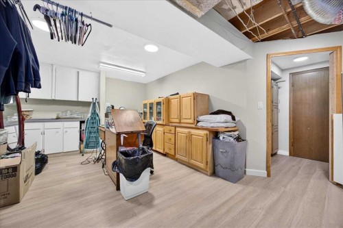 80 Templevale Way Ne, Calgary, AB - Indoor