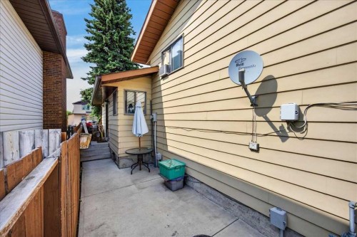 80 Templevale Way Ne, Calgary, AB - Outdoor With Exterior