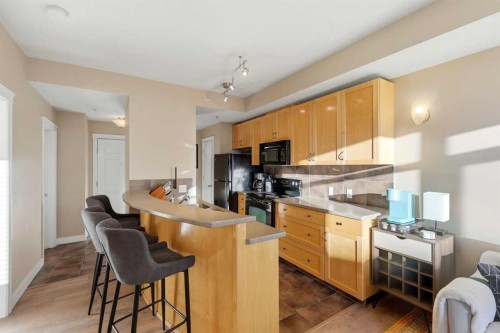 536-990 Centre Avenue Ne, Calgary, AB - Indoor