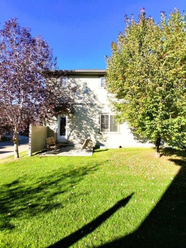 301 Ranch Ridge Meadow, Strathmore, AB - Outdoor