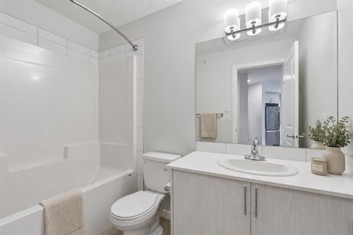 3417-3727 Sage Hill Drive Nw, Calgary, AB - Indoor Photo Showing Bathroom
