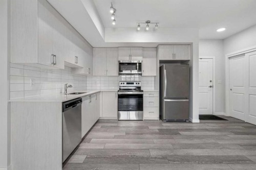 3417-3727 Sage Hill Drive Nw, Calgary, AB - Indoor Photo Showing Kitchen With Upgraded Kitchen