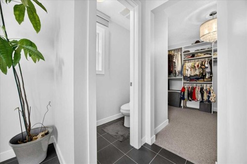 546 Sherwood Boulevard Nw, Calgary, AB - Indoor Photo Showing Other Room