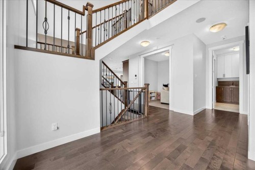 546 Sherwood Boulevard Nw, Calgary, AB - Indoor Photo Showing Other Room
