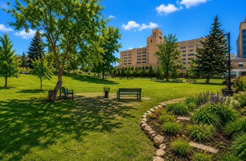 10-210 25 Avenue Sw, Calgary, AB - Outdoor