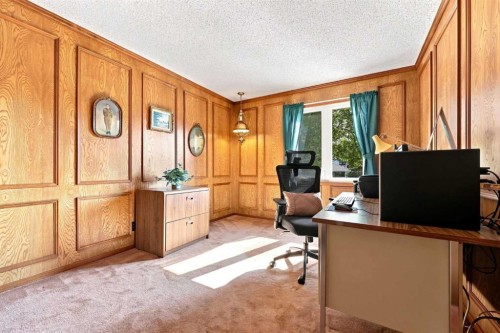 1148 Edgemont Road Nw, Calgary, AB - Indoor Photo Showing Other Room