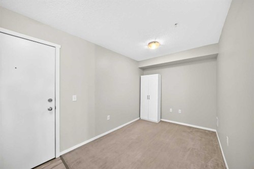 3222-4641 128 Avenue Ne, Calgary, AB - Indoor Photo Showing Other Room