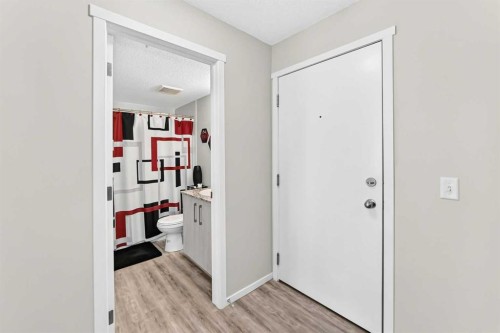 3222-4641 128 Avenue Ne, Calgary, AB - Indoor Photo Showing Other Room