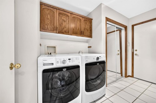 139 Hawkville Close Nw, Calgary, AB - Indoor Photo Showing Laundry Room