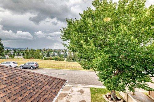 139 Hawkville Close Nw, Calgary, AB - Outdoor