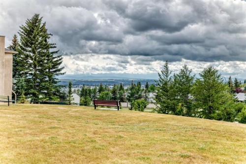139 Hawkville Close Nw, Calgary, AB - Outdoor With View