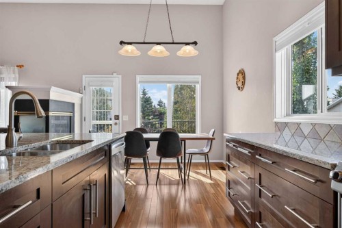 4 Citadel Manor Nw, Calgary, AB - Indoor Photo Showing Kitchen With Double Sink