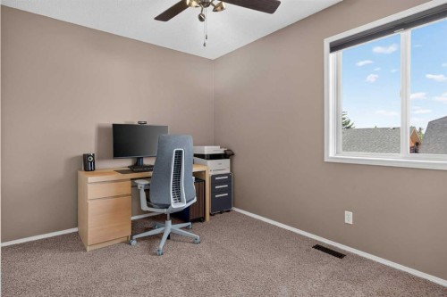 4 Citadel Manor Nw, Calgary, AB - Indoor Photo Showing Office