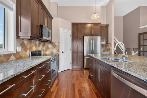 4 Citadel Manor Nw, Calgary, AB - Indoor Photo Showing Kitchen With Stainless Steel Kitchen With Double Sink With Upgraded Kitchen
