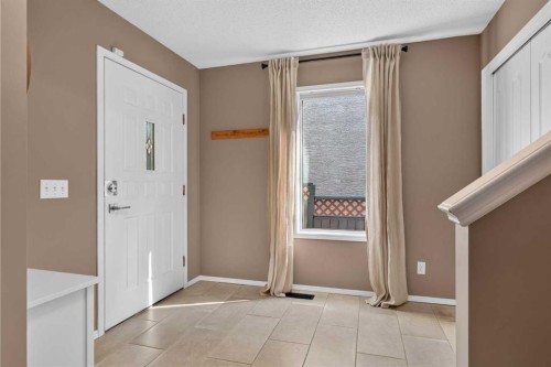 4 Citadel Manor Nw, Calgary, AB - Indoor Photo Showing Other Room