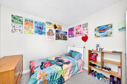 1949 Lytton Crescent Se, Calgary, AB - Indoor Photo Showing Bedroom