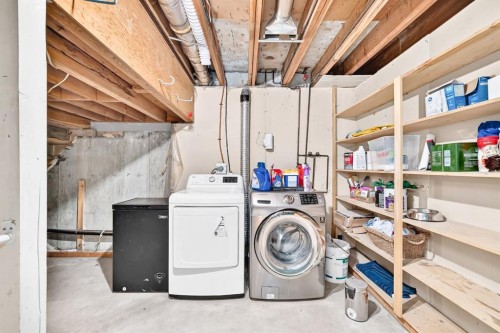 1949 Lytton Crescent Se, Calgary, AB - Indoor Photo Showing Laundry Room