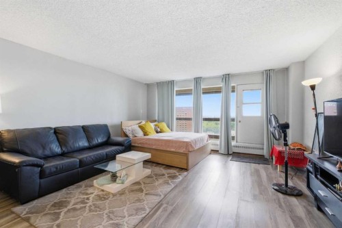 2704-221 6 Avenue Se, Calgary, AB - Indoor Photo Showing Living Room