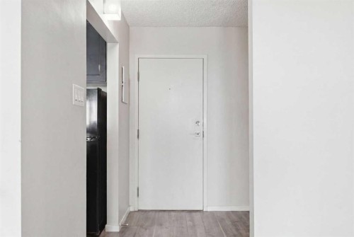 2704-221 6 Avenue Se, Calgary, AB - Indoor Photo Showing Other Room