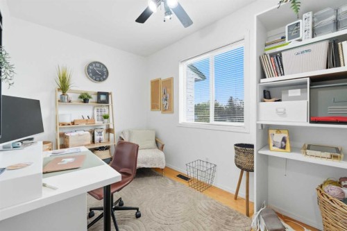 42H Green Meadow Crescent, Strathmore, AB - Indoor Photo Showing Office