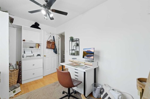 42H Green Meadow Crescent, Strathmore, AB - Indoor Photo Showing Office
