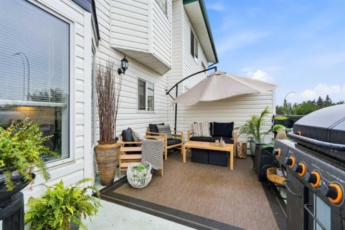 42H Green Meadow Crescent, Strathmore, AB - Outdoor With Exterior