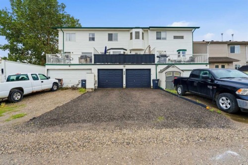42H Green Meadow Crescent, Strathmore, AB - Outdoor