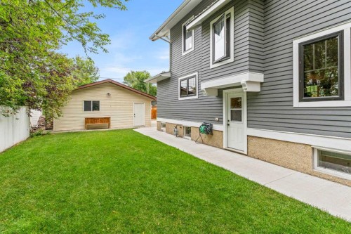 4730 50 Street, Olds, AB - Outdoor