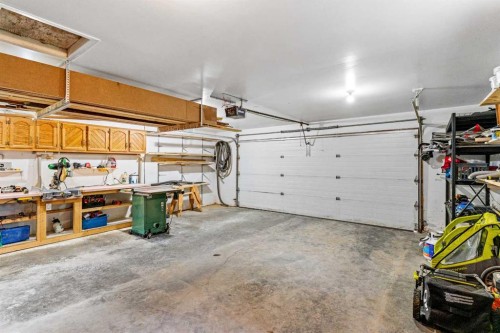 4730 50 Street, Olds, AB - Indoor Photo Showing Garage