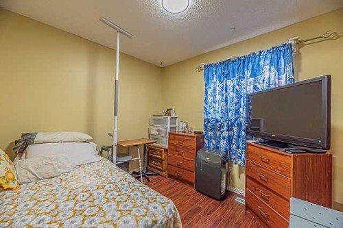 55 San Diego Manor Ne, Calgary, AB - Indoor Photo Showing Bedroom