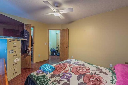 55 San Diego Manor Ne, Calgary, AB - Indoor Photo Showing Bedroom