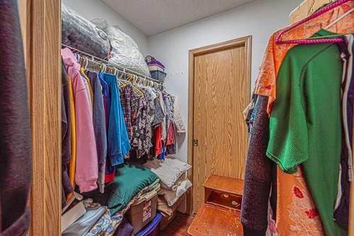55 San Diego Manor Ne, Calgary, AB - Indoor With Storage