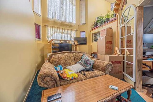 55 San Diego Manor Ne, Calgary, AB - Indoor Photo Showing Other Room