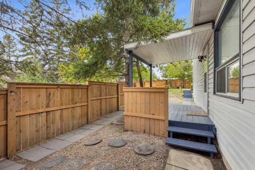 1840 33 Avenue Sw, Calgary, AB - Outdoor With Exterior