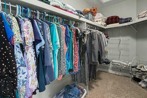 43 Riverside Road Se, Calgary, AB - Indoor With Storage
