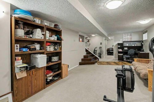 43 Riverside Road Se, Calgary, AB - Indoor Photo Showing Other Room