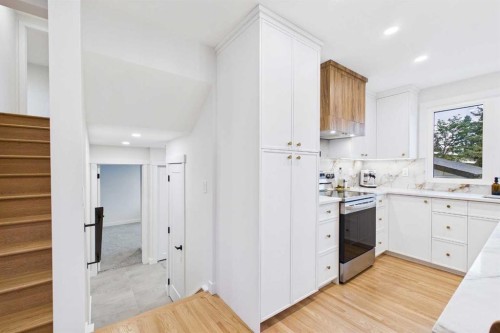 920 Cantabrian Drive Sw, Calgary, AB 