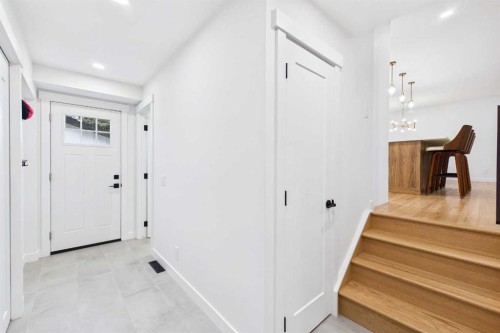 920 Cantabrian Drive Sw, Calgary, AB 