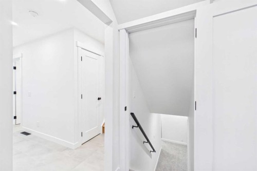 920 Cantabrian Drive Sw, Calgary, AB 