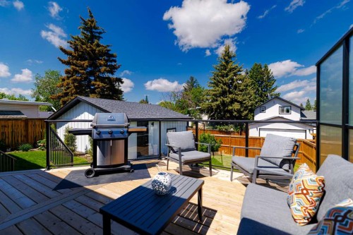 920 Cantabrian Drive Sw, Calgary, AB 
